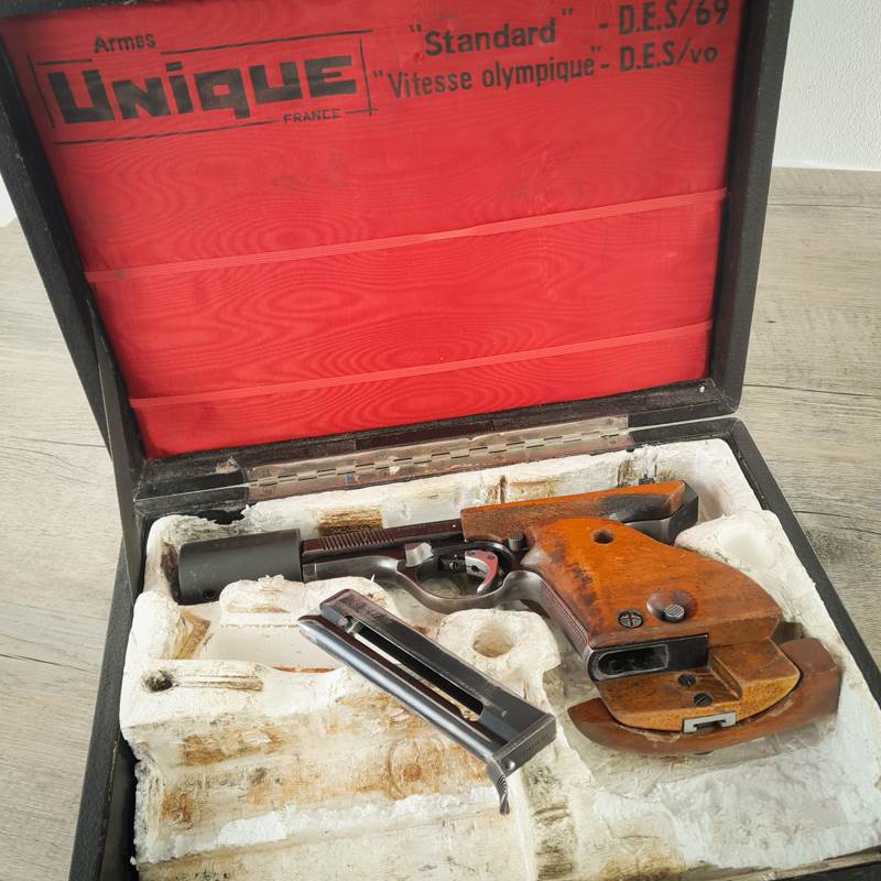 Begagnad Pistol Unique DES 69 .22LR