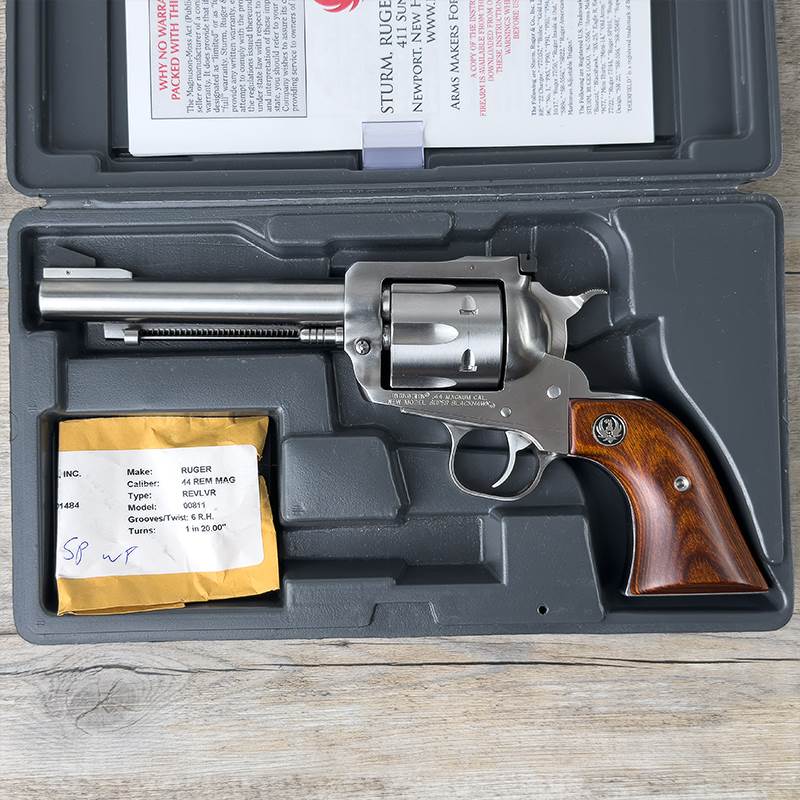 Begagnad Revolver Ruger Super Blackhawk .44 Magn rostfri 5,5"