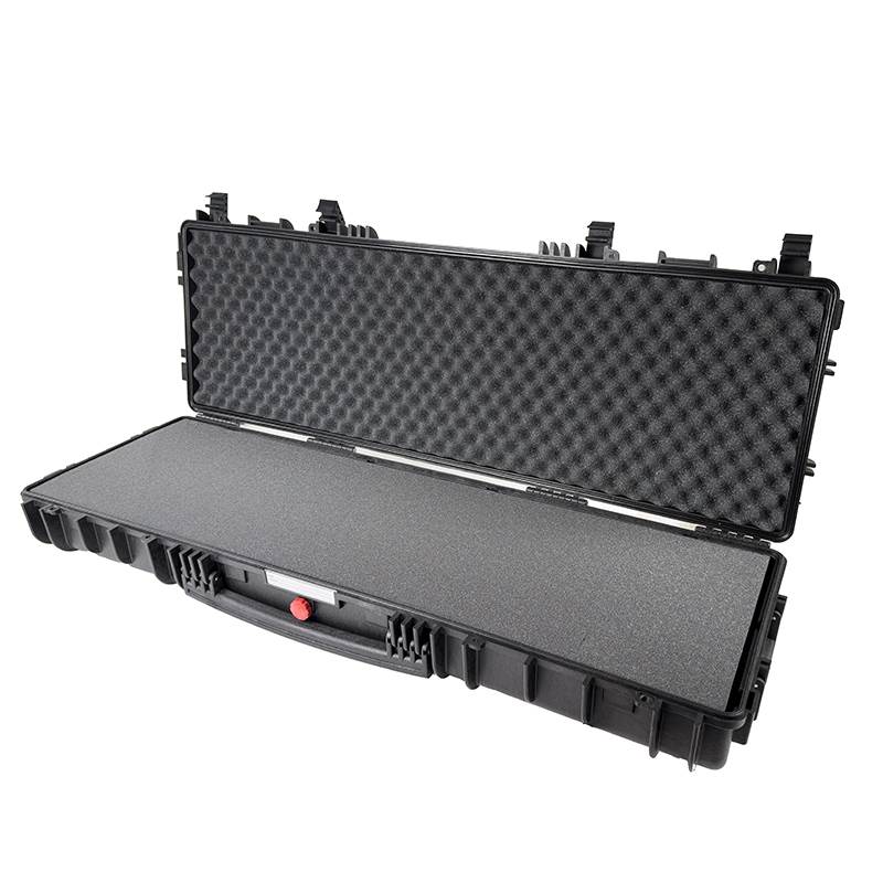 Koffert för gevär, etc. Flygsäker. Med hjul.