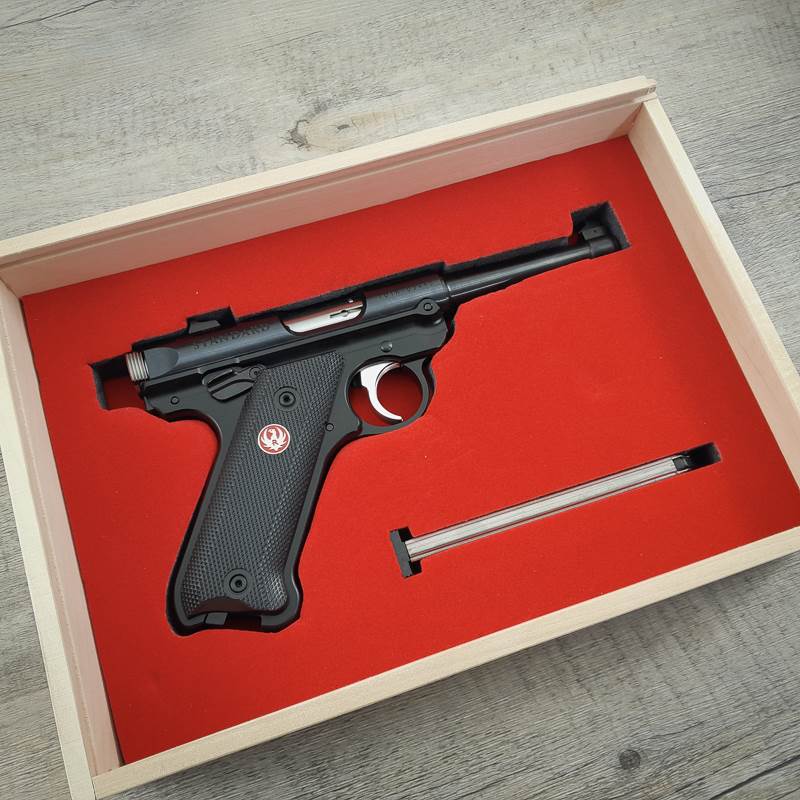 Pistol Ruger MKIV Standard 70th Anniversary.22 LR