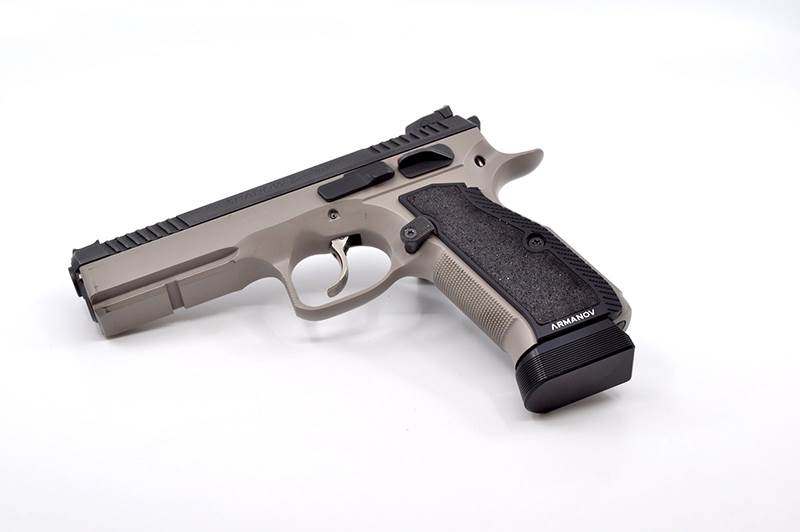 Kolvsidor Armanov MaXXXGrip Medium(+2 mm)  för CZ 75 Long